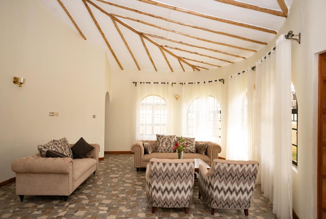 Saab Royale Resort Kajiado Kültér fotó