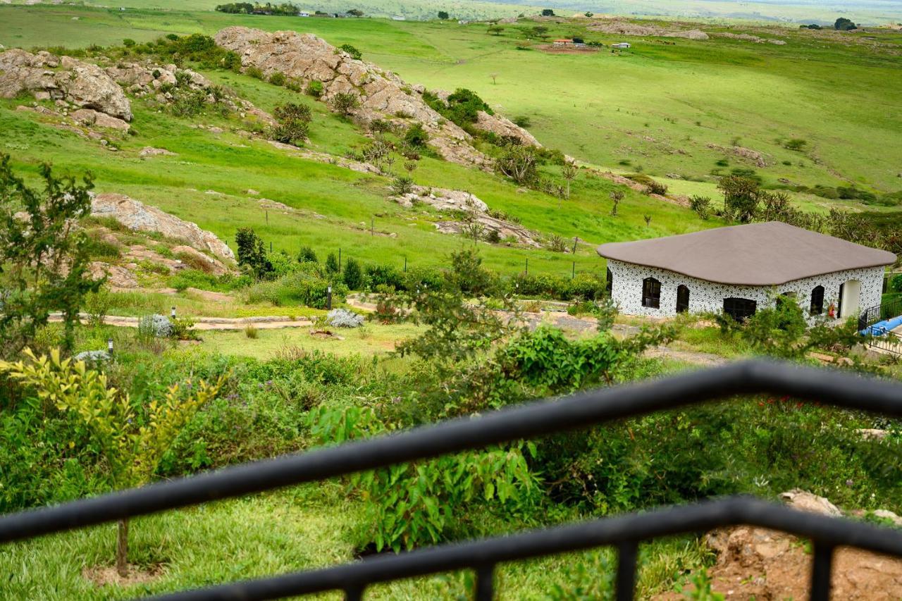 Saab Royale Resort Kajiado Kültér fotó
